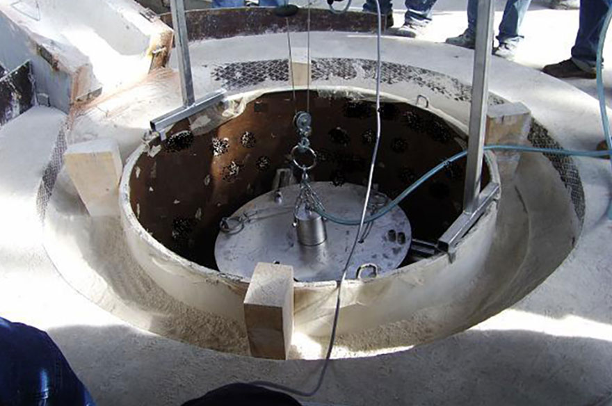 جرم نسوز کوبیدنی (Ramming refractory mass)
